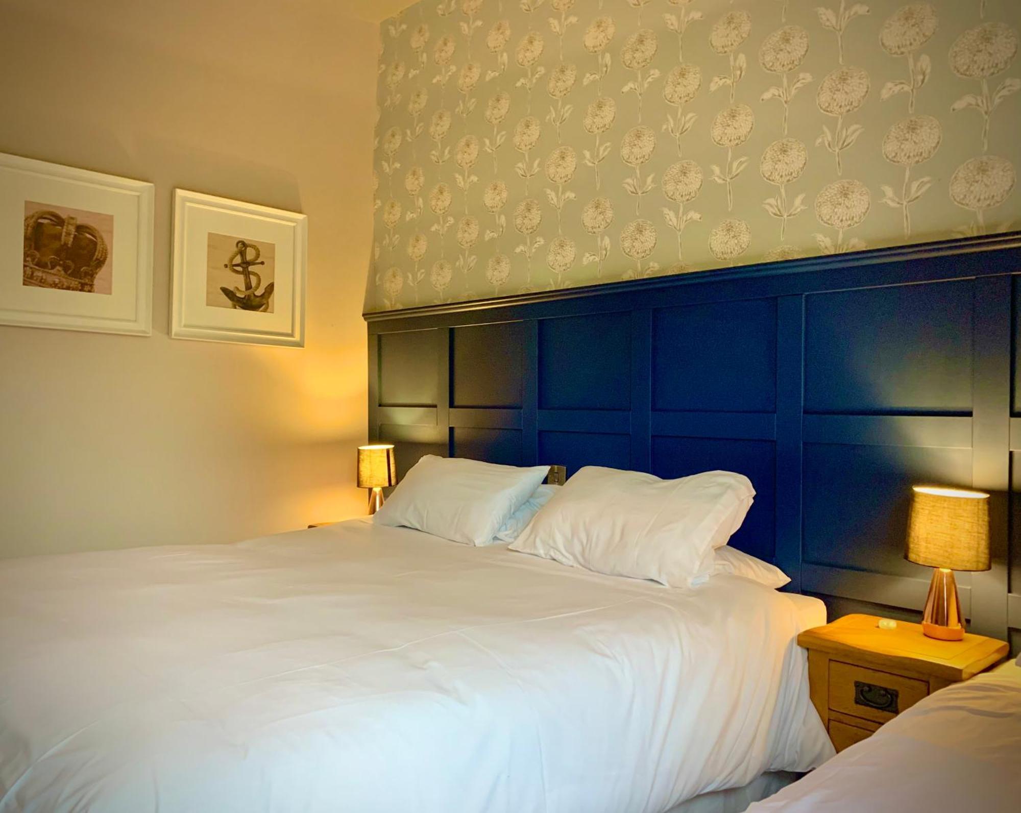 Hotel Crown&Anchor Woking Zewnętrze zdjęcie