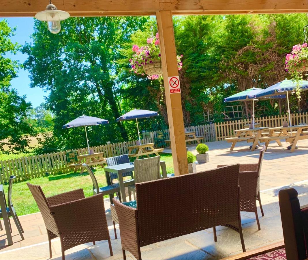 Hotel Crown&Anchor Woking Zewnętrze zdjęcie