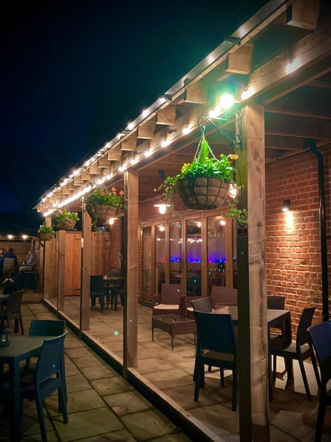 Hotel Crown&Anchor Woking Zewnętrze zdjęcie