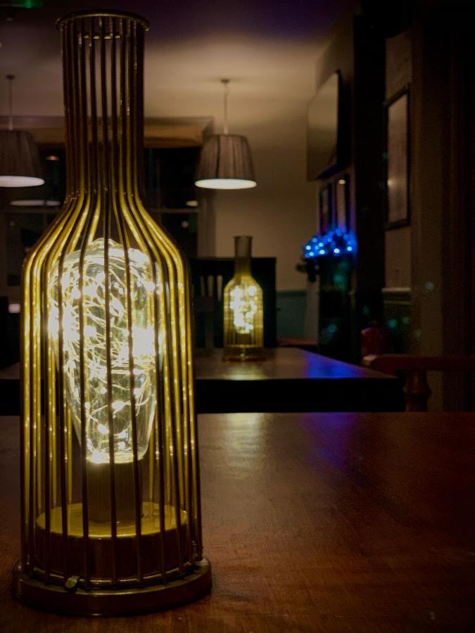 Hotel Crown&Anchor Woking Zewnętrze zdjęcie